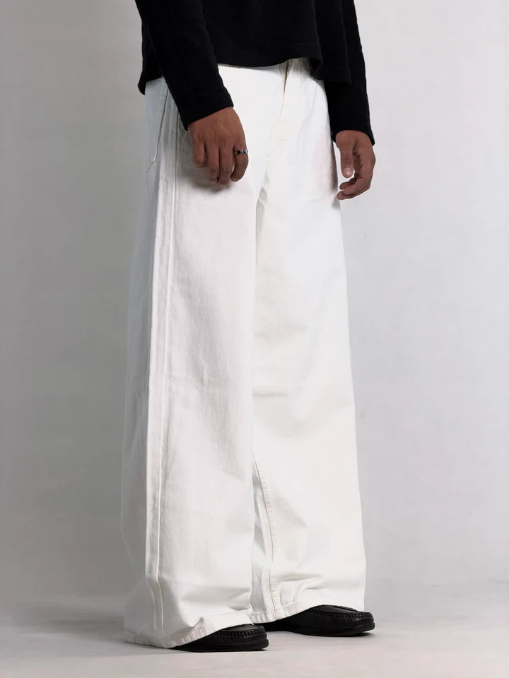 END WHITE BAGGY