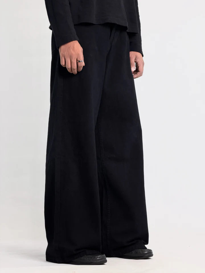FINE BLACK WIDE